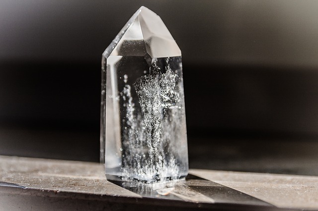 Le cristal de roche, une pierre de protection et de divination